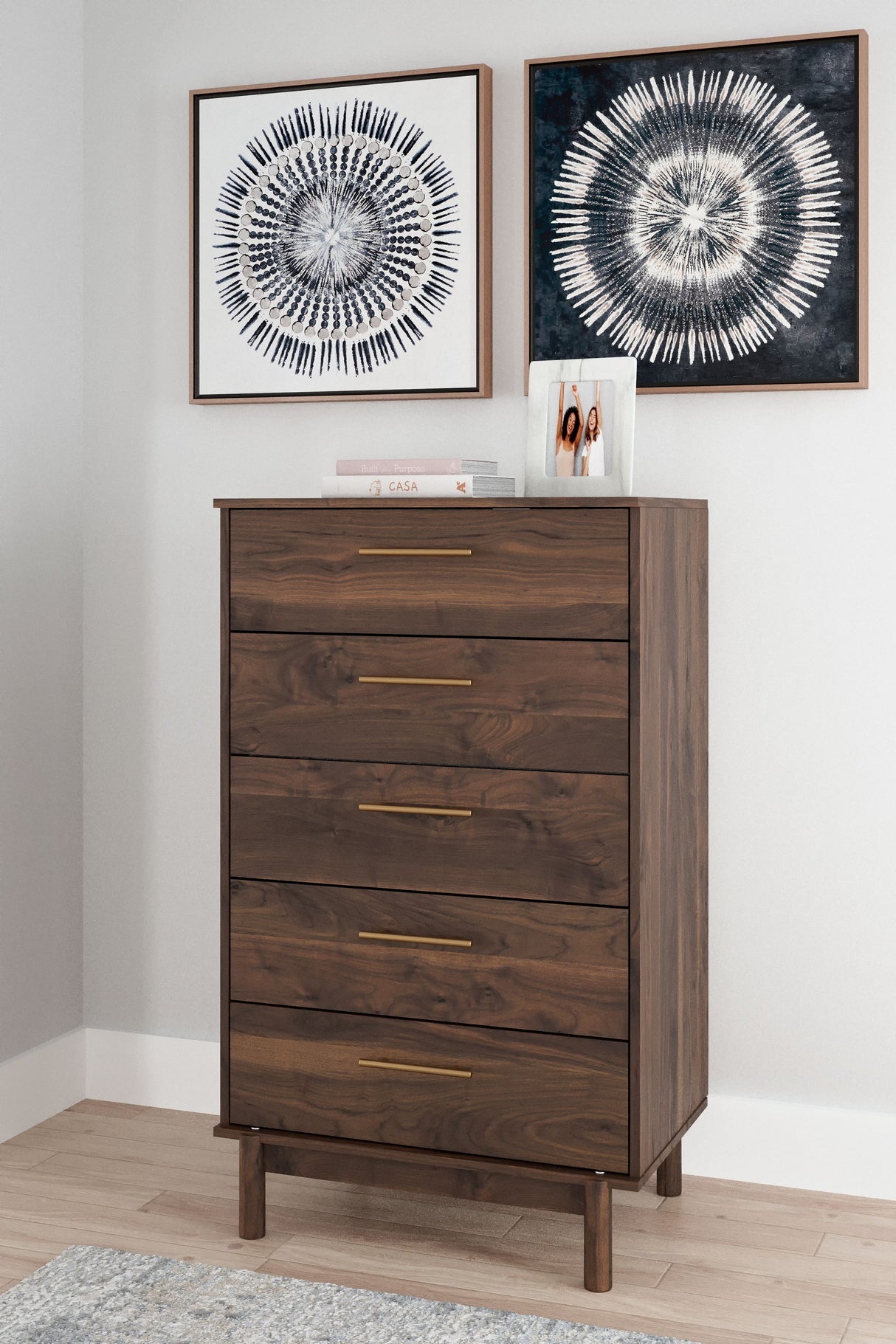 Calverson - Accent Drawer Chest